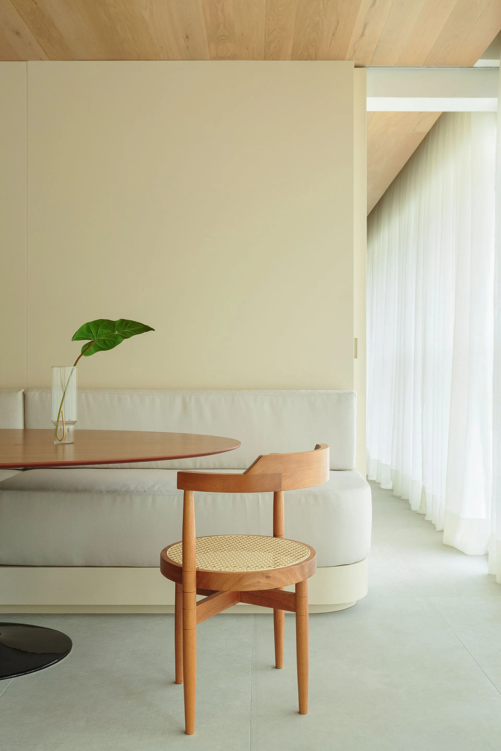 Casa Alto de Pinheiros Apartment, ARCHITECTS OFFICE, Interior, Chair