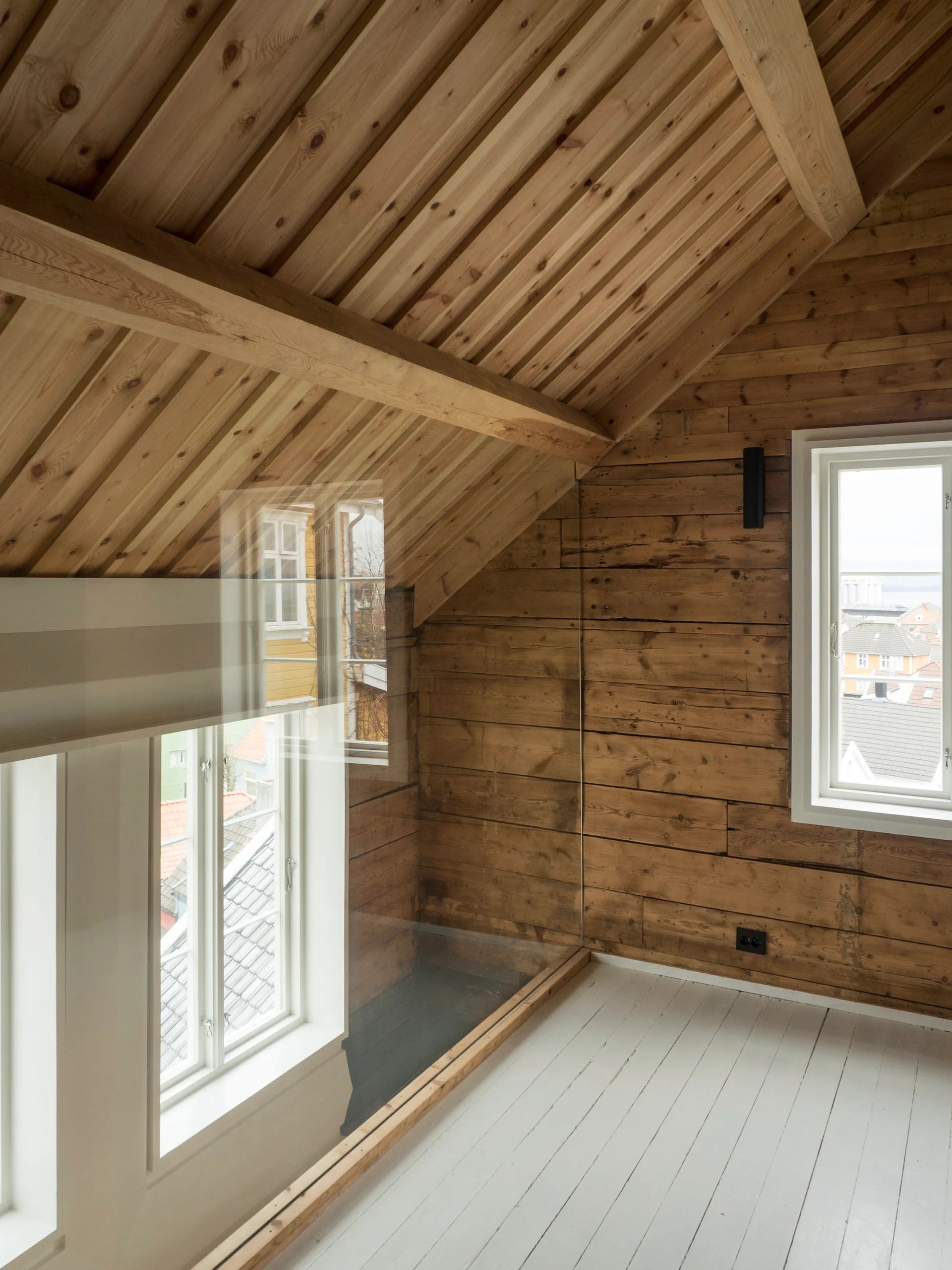 Risbakken Small Town House, Hoem + Folstad Arkitekter, Interior, Windows, Beam