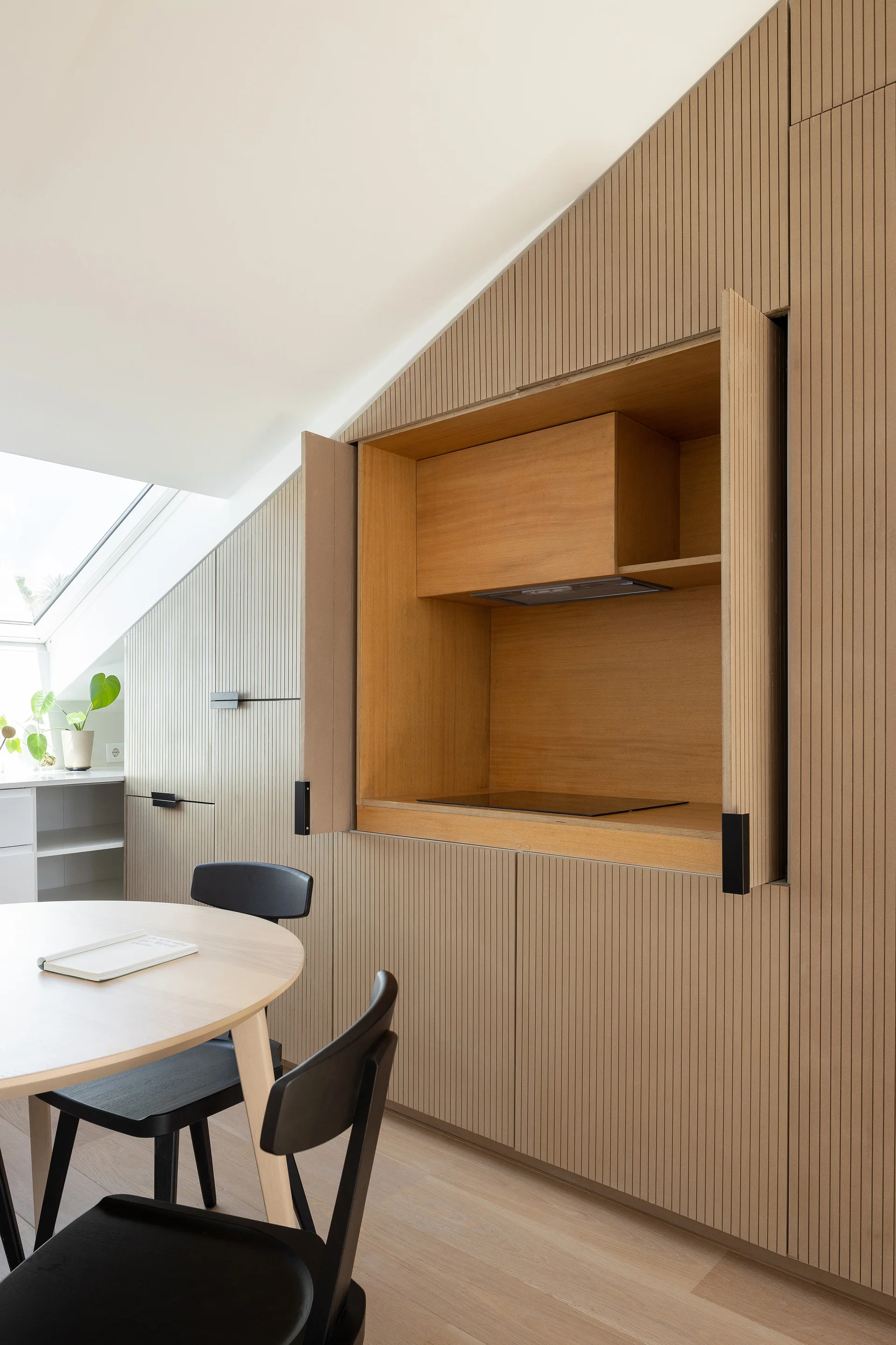 Marvila Apartment, KEMA studio, Interior, Kitchen, Table, Chair
