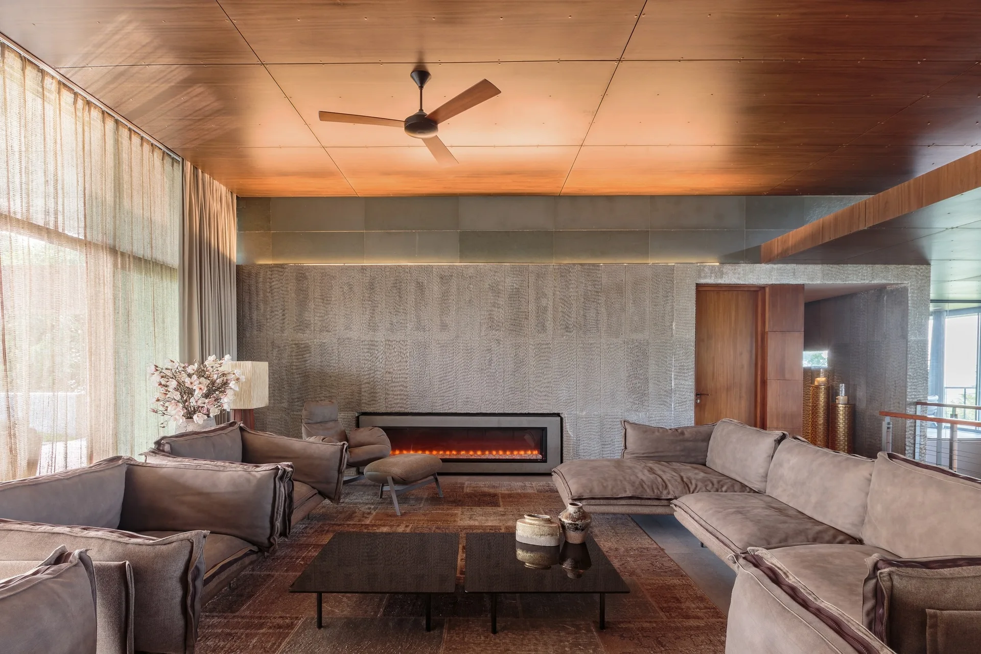 Home on the Hill, Arun Nalapat Architects, Interior, Living Room, Sofa, Table, Beam