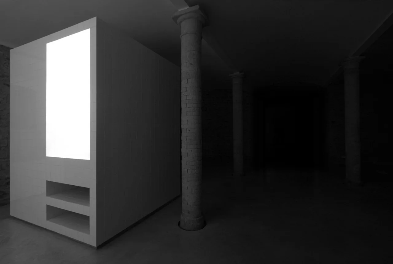 Tile and Concrete, Francesco Di Gregorio & Karin Matz, Column