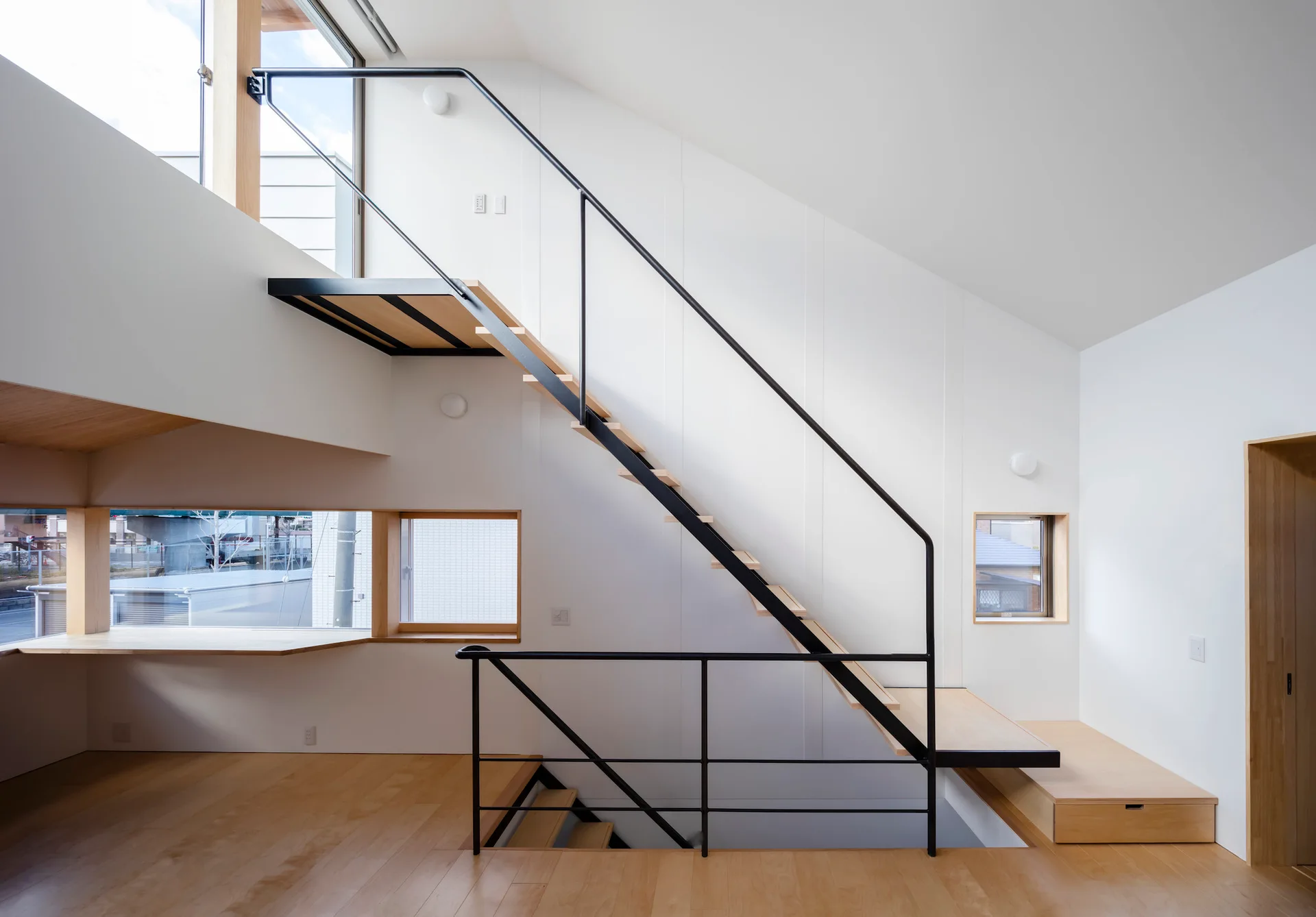 House Y in Ishibashi, Hisashi IKEDA Architects, Interior, Stairs, Windows