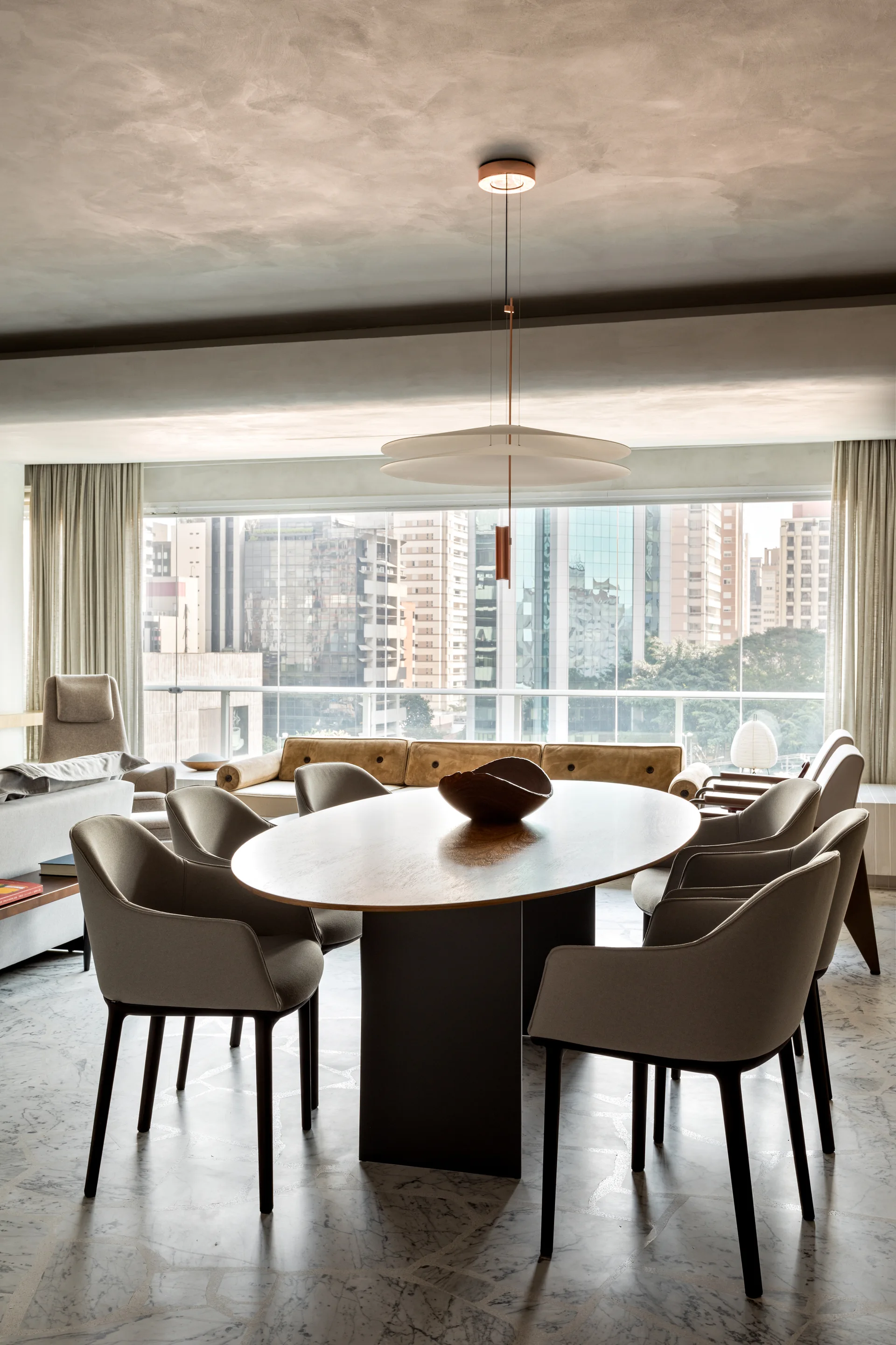 Benedito Apartment, Meireles Pavan Arquitetura, Interior, Dining room, Table, Windows, Chair