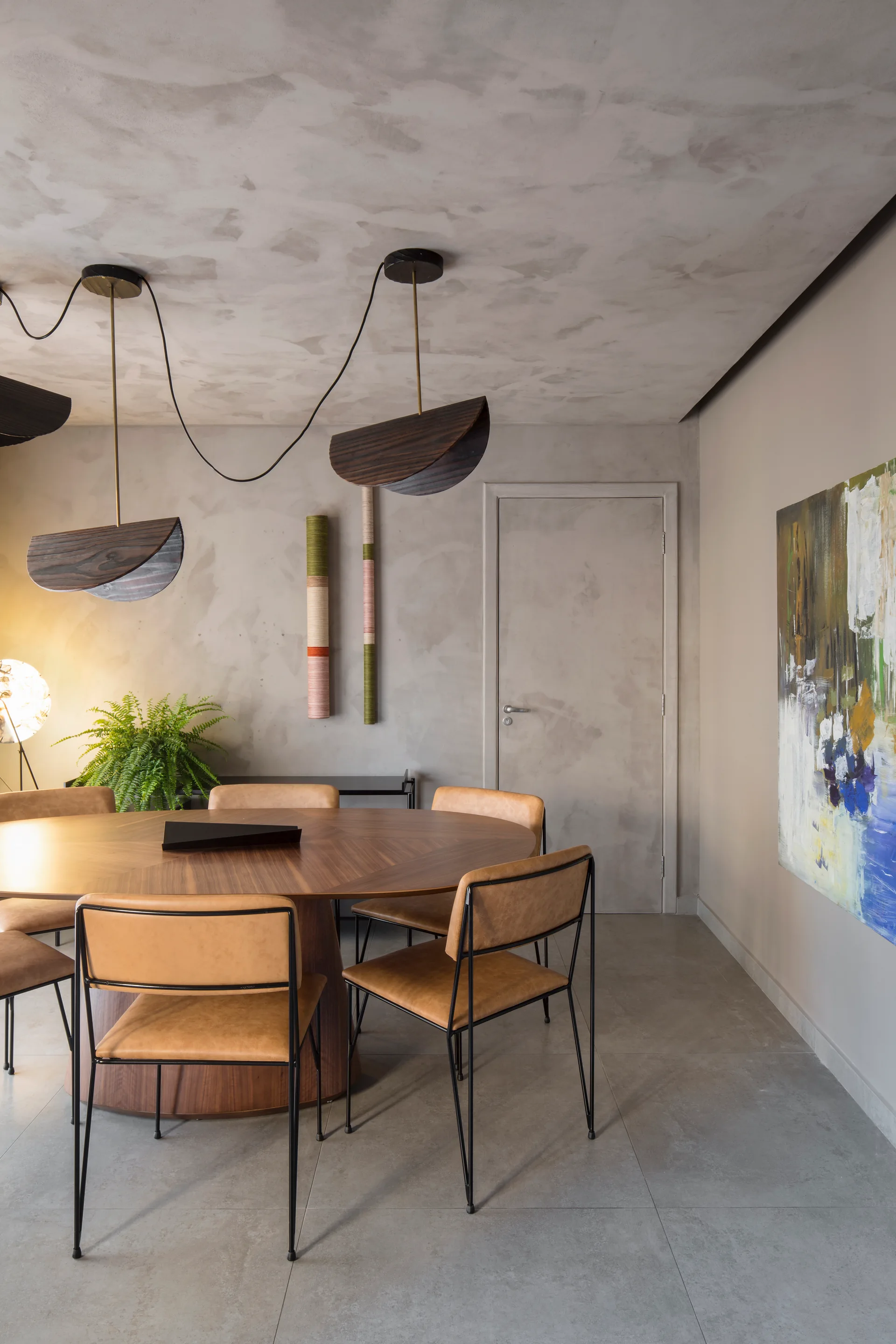 DÔ Apartment, Flipê Arquitetura, Interior, Table, Chair