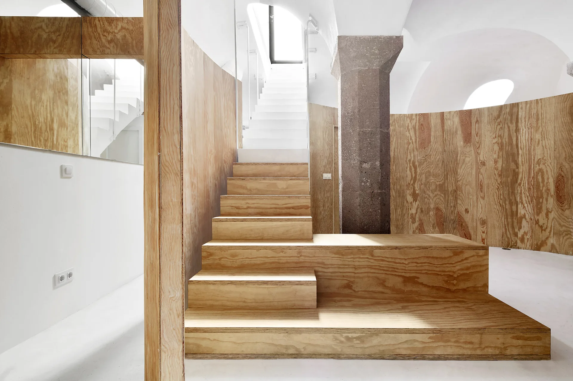 Apartment Tibbaut, RAS Arquitectura, Handrail