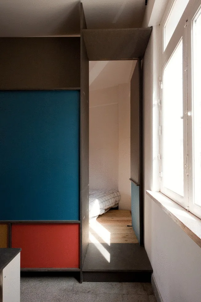 House | Office, José Castro Caldas, Windows