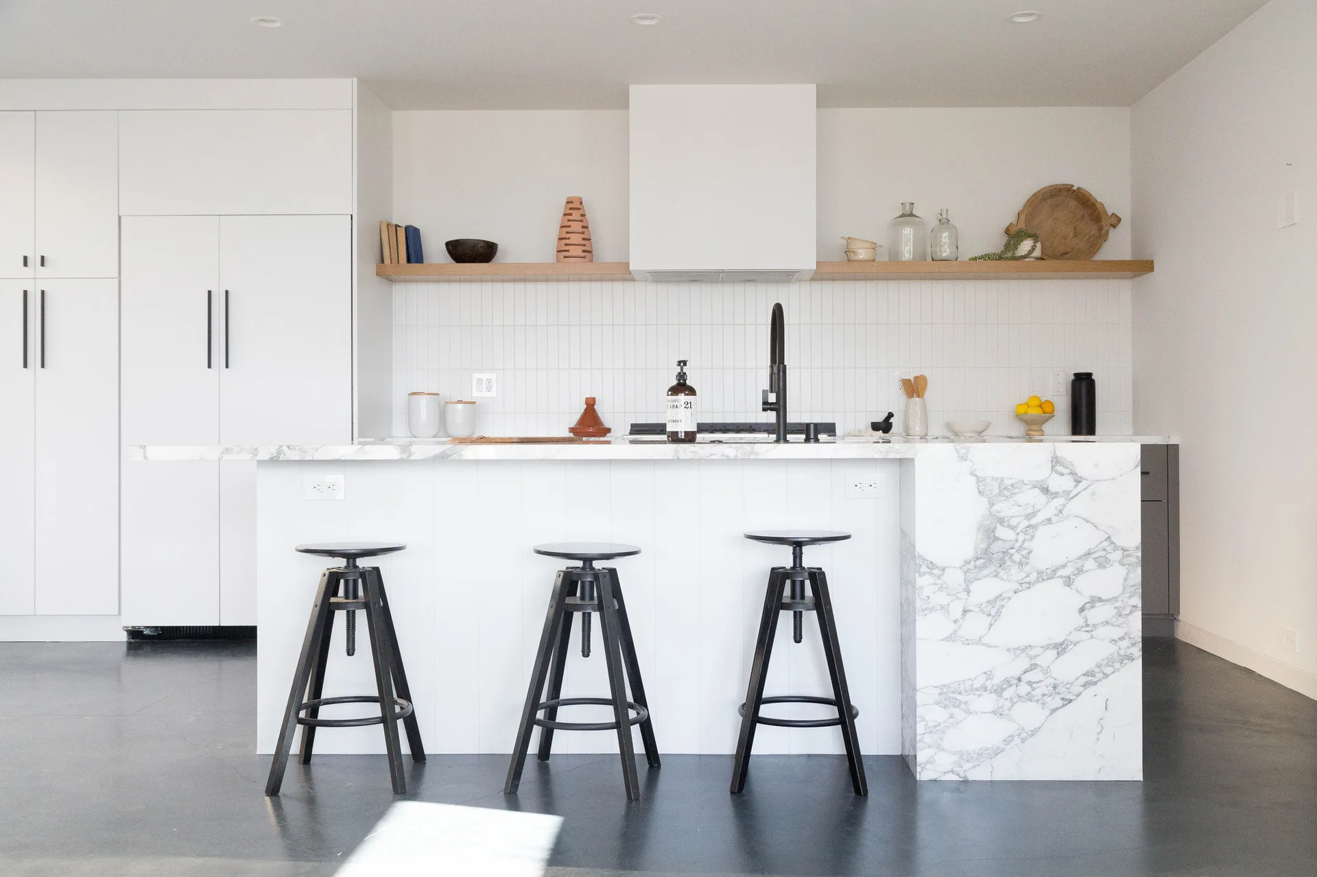 3 Step House, CHACOL, Interior, Kitchen, Sink, Table, Countertop, Chair